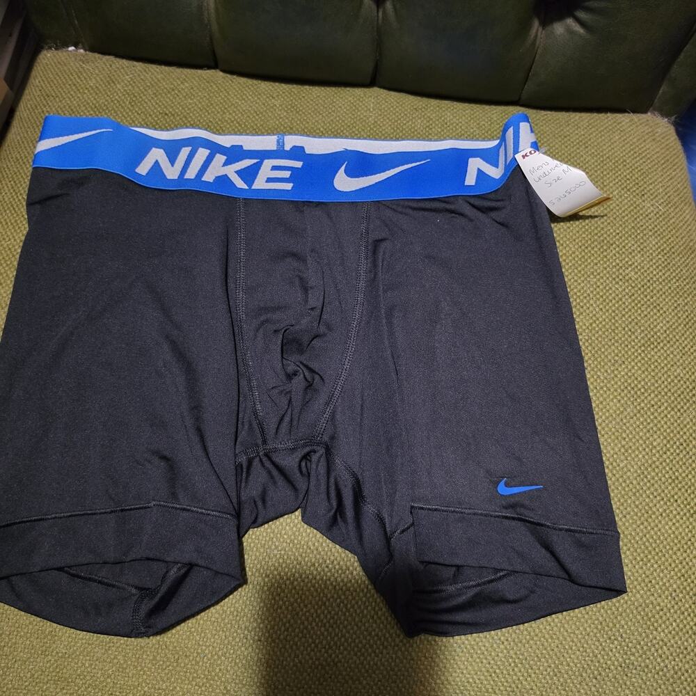 Nike Men's DriFit Size Medium Boxer Briefs Black with Blue Band